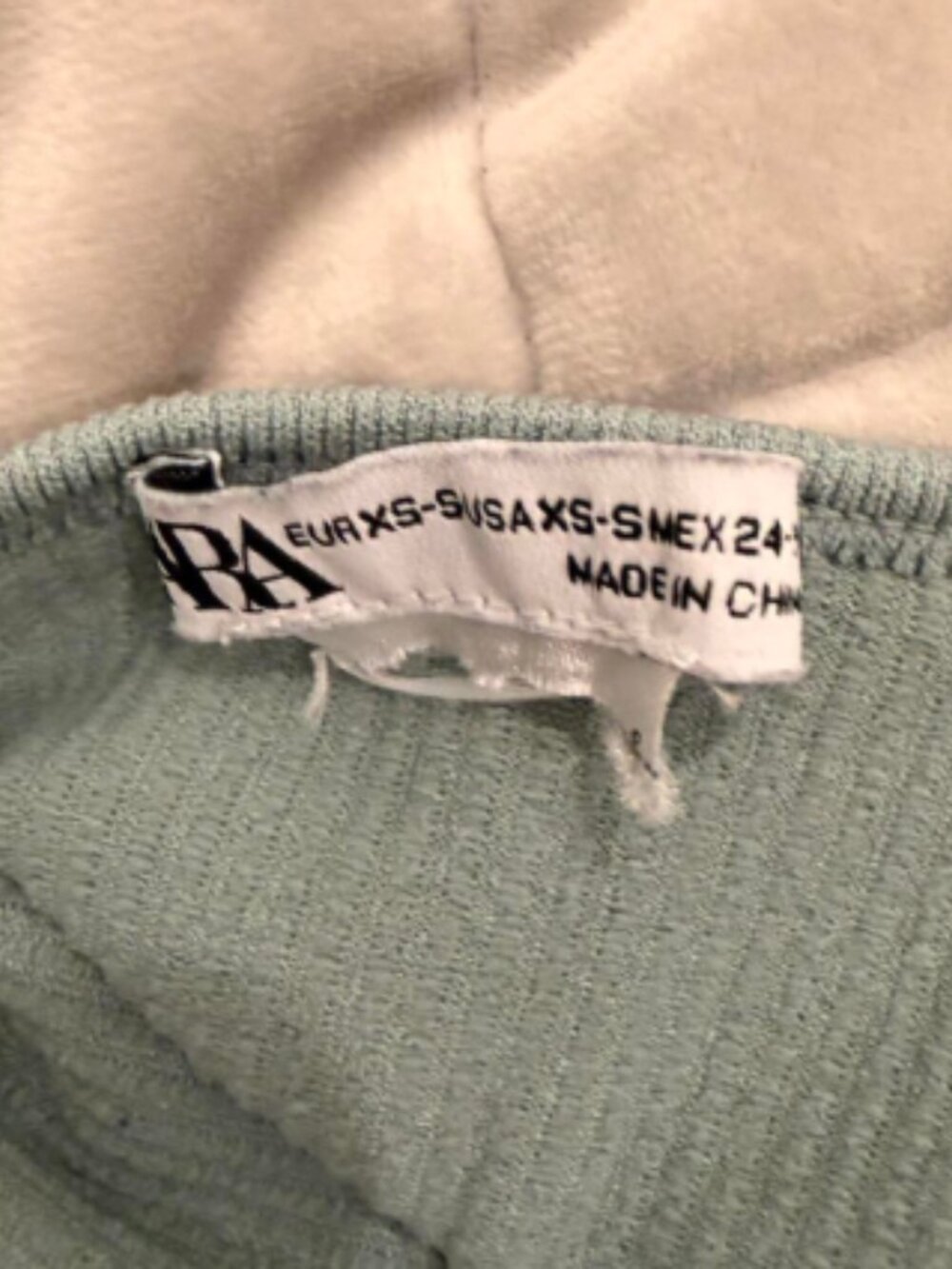 Zara Women's Green and Blue Crop-top - Picture 3 of 3